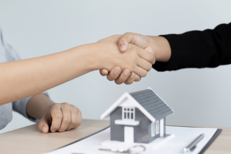 Cách lựa chọn nhà môi giới uy tín